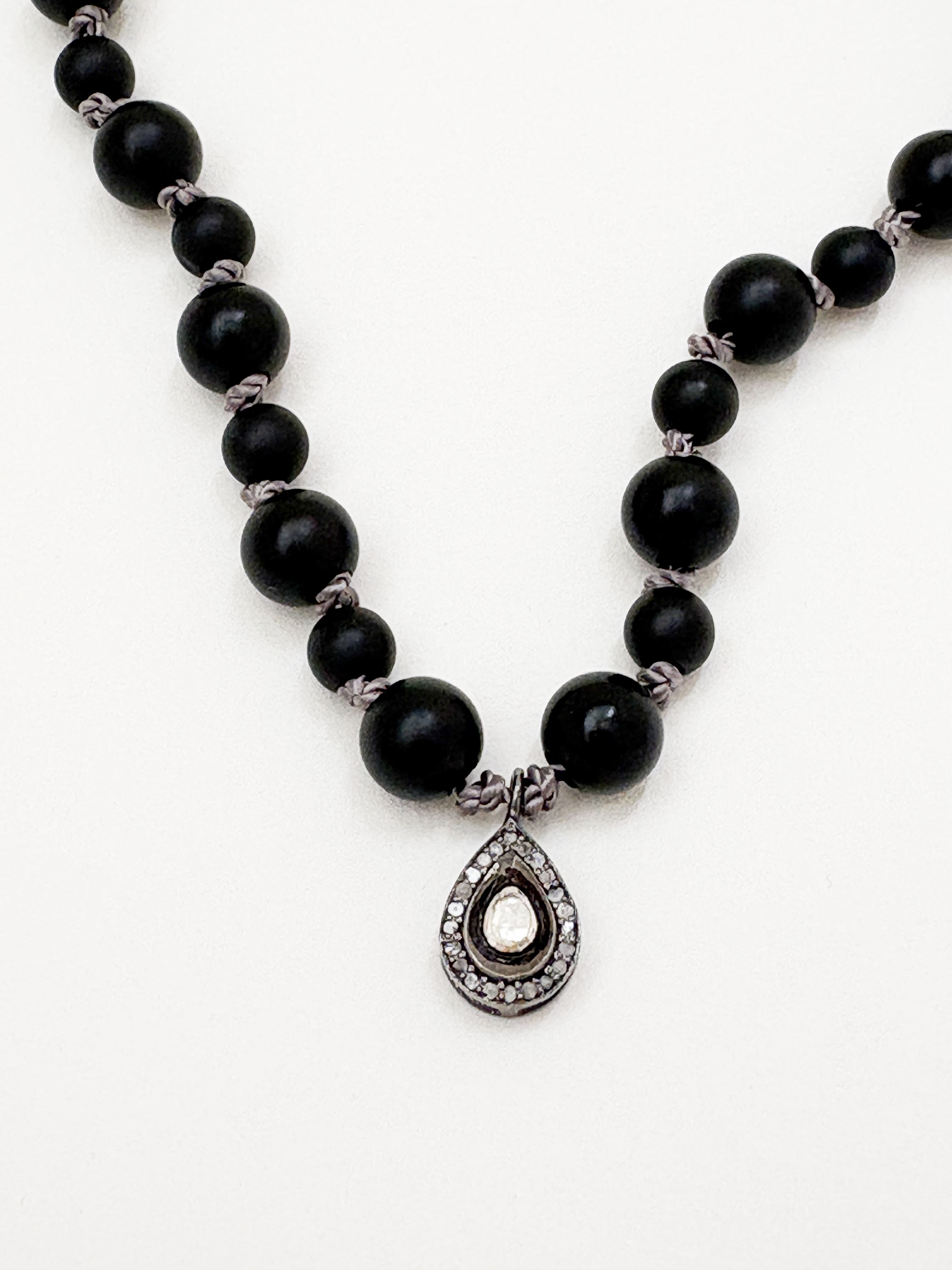 The Stillness necklace